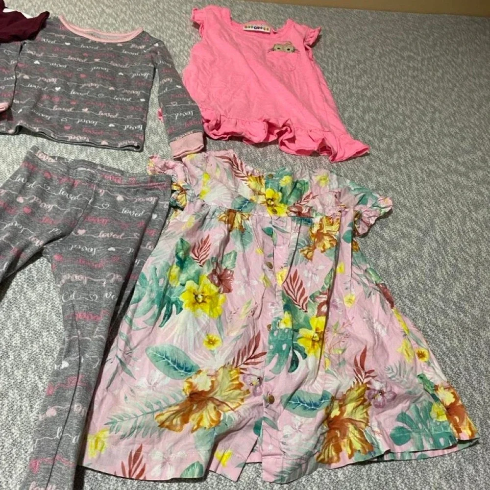Girls 3+  clothes bundle. SKU-B3